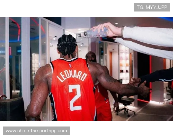 队内内讧？快船更衣室气氛被曝紧张