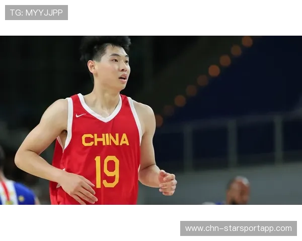 压哨三分命中引爆主场欢呼